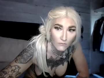 bombshellbaddie