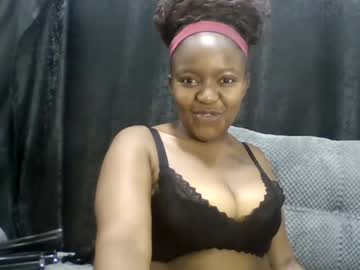 cuvy babe