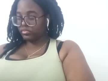 ebonybigtitquee