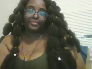 ebonybigtitquee