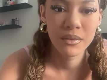 itsraevynfoxe