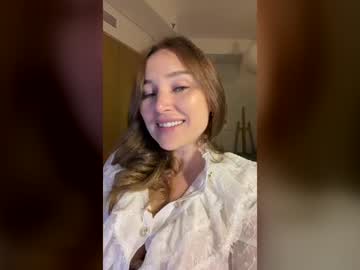 julia dubai