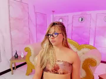 mila blonde1